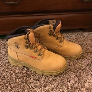 Men’s steel toe boots
